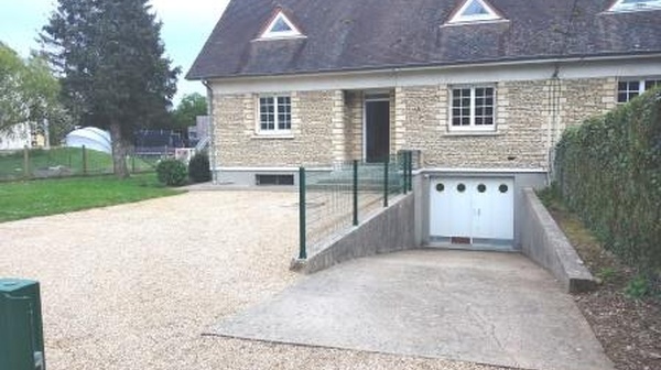 Maison T5 de 119 m² à ANDE avec sous sol et jardin
