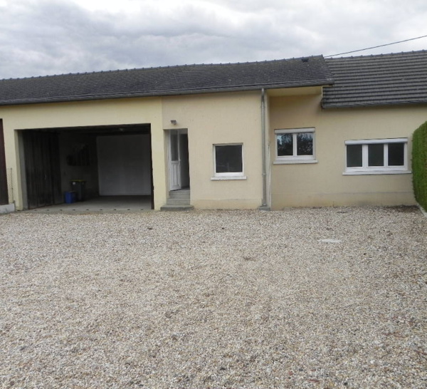 Maison T3 de 65 m²  à Canappeville avec jardin et garage 